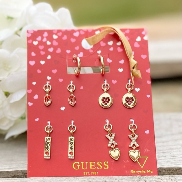 NWT GUESS 5 PIECE SET OF HOOPS AND  INTERCHANGEABLE EARRINGS - Picture 2 of 5